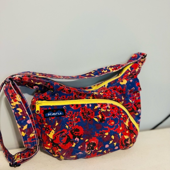 Kavu crossbody - Picture 1 of 7